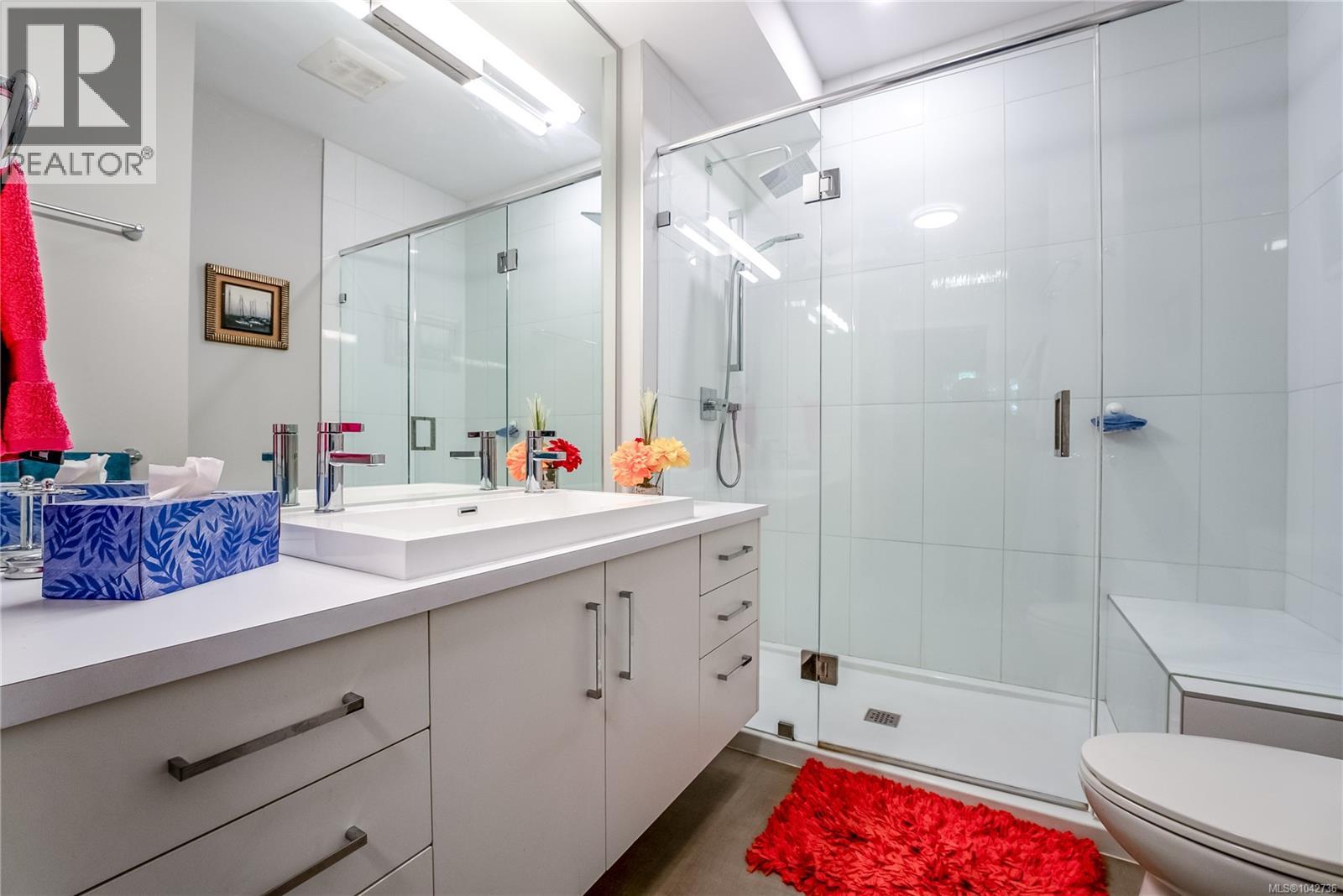 #112 694 Hoylake Ave - 18