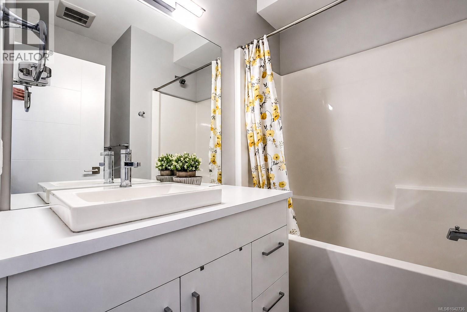 #112 694 Hoylake Ave - 25
