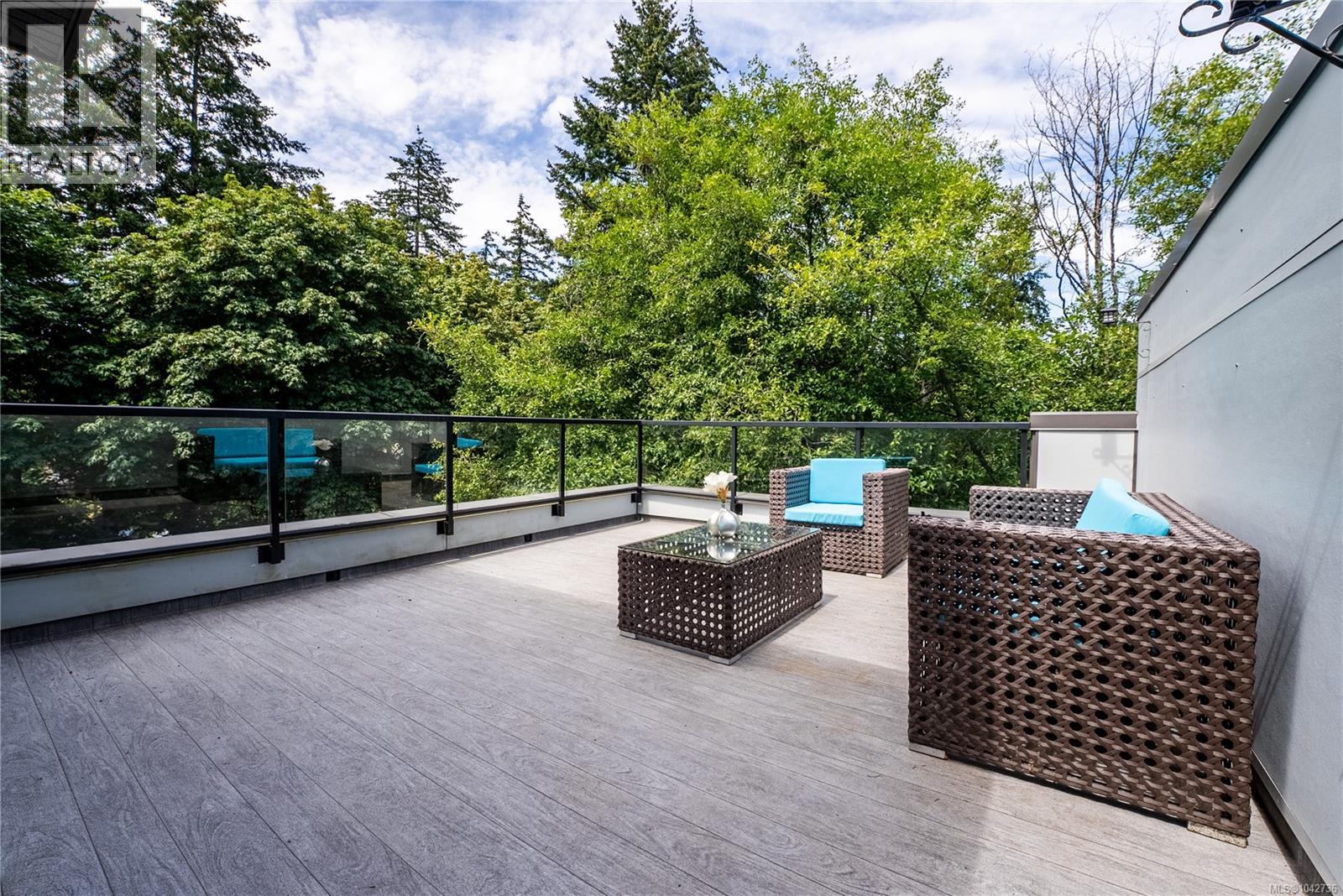 #112 694 Hoylake Ave - 28
