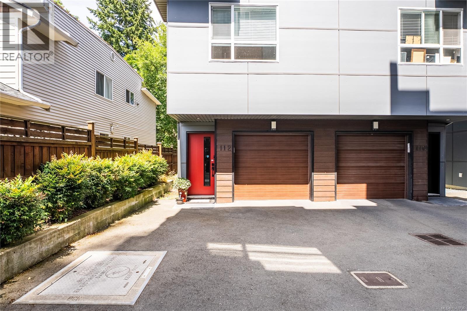 #112 694 Hoylake Ave - 32