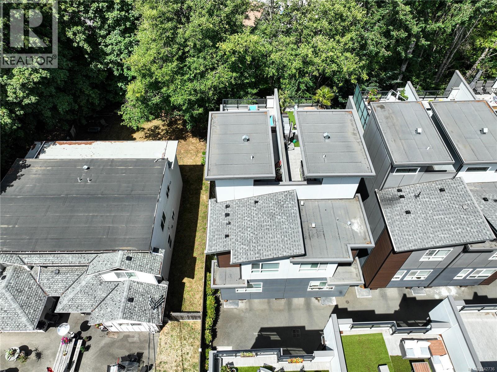 #112 694 Hoylake Ave - 40