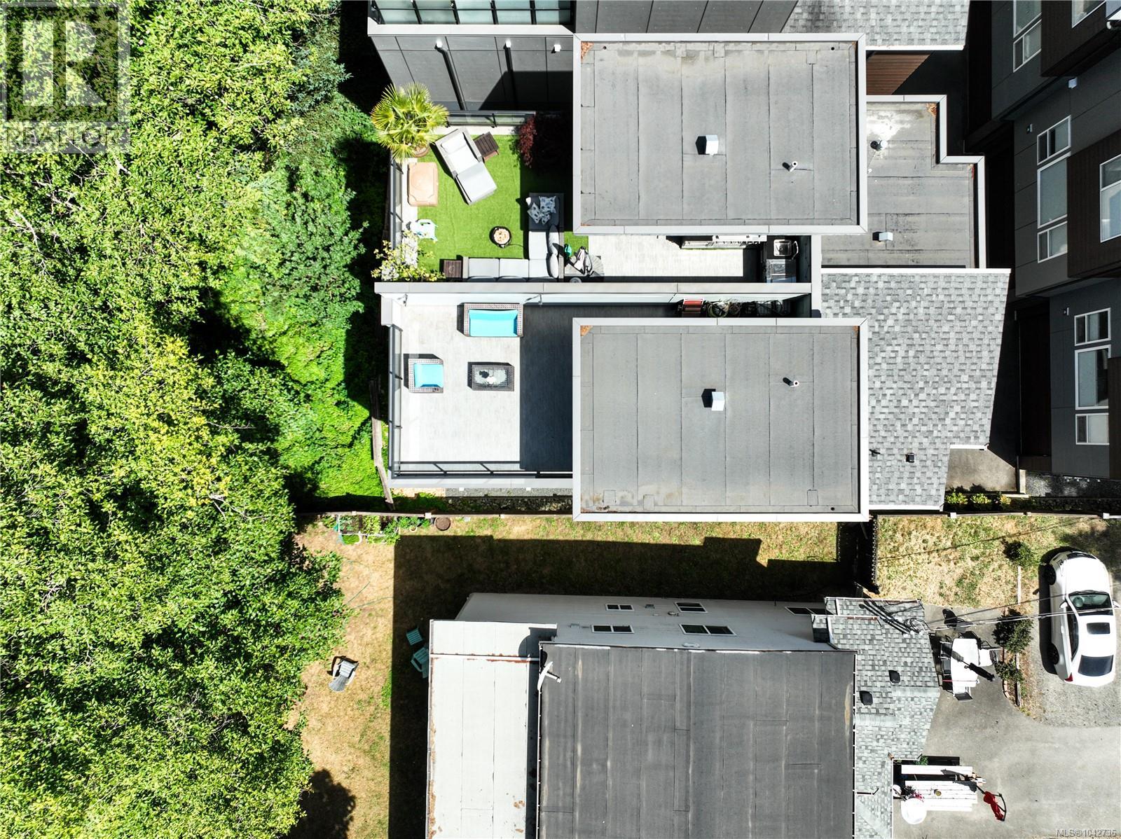 #112 694 Hoylake Ave - 43
