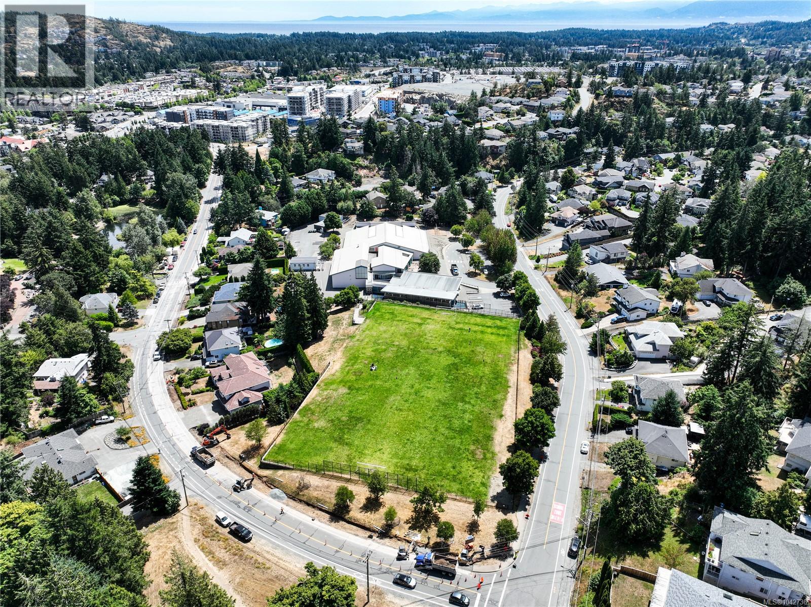 #112 694 Hoylake Ave - 52