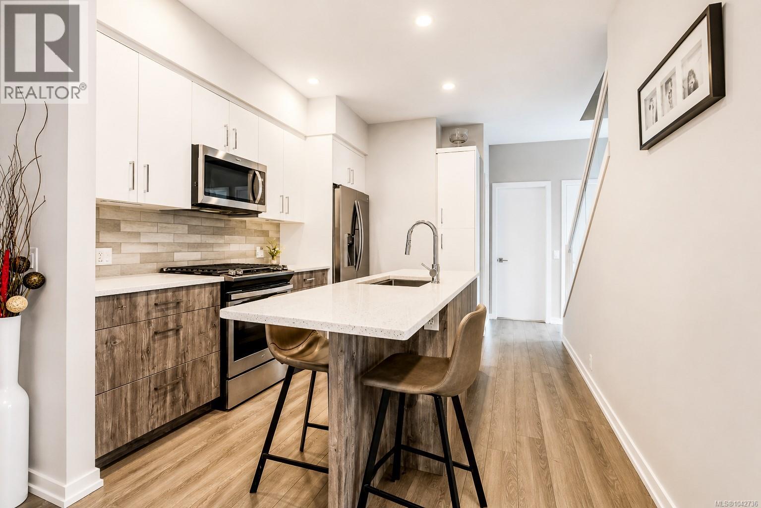 #112 694 Hoylake Ave - 7