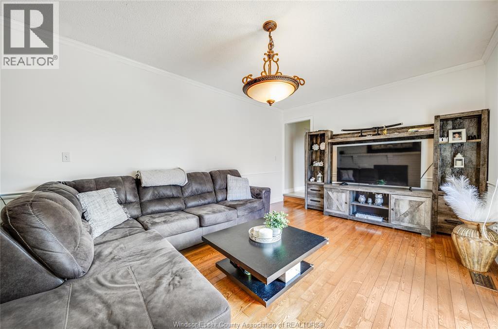 501 GREEN VALLEY DRIVE - 21