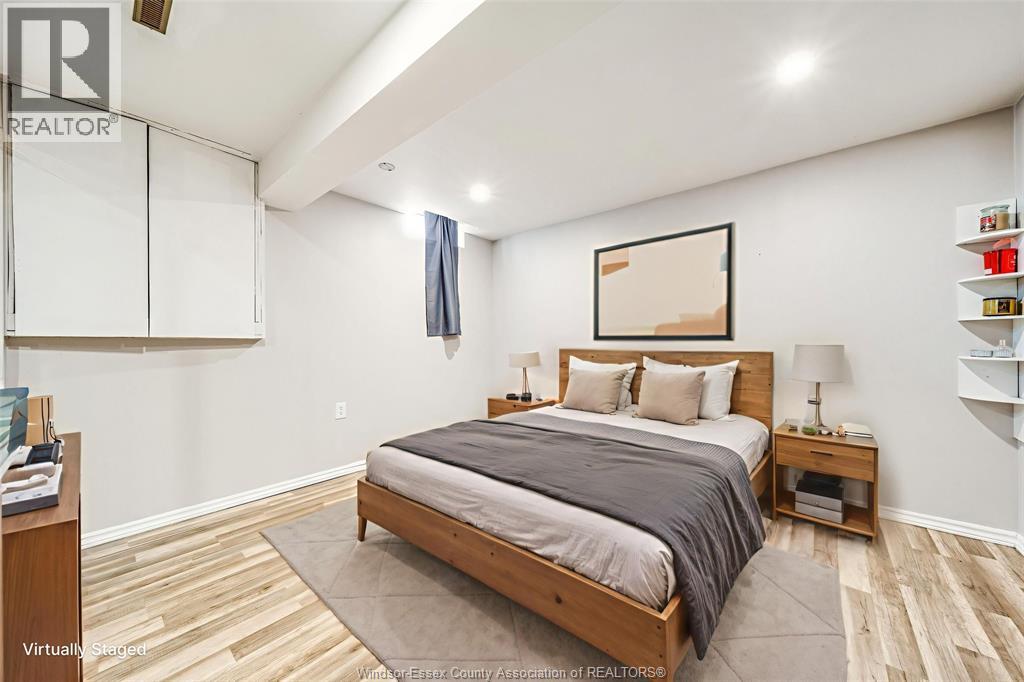 501 GREEN VALLEY DRIVE - 32