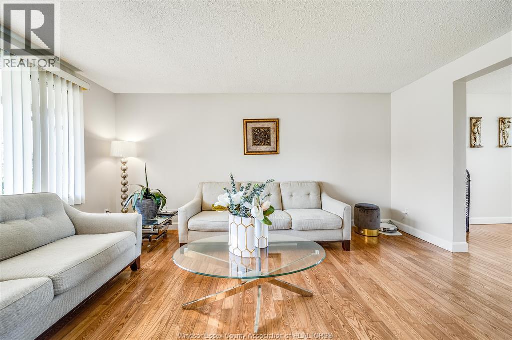 501 GREEN VALLEY DRIVE - 8