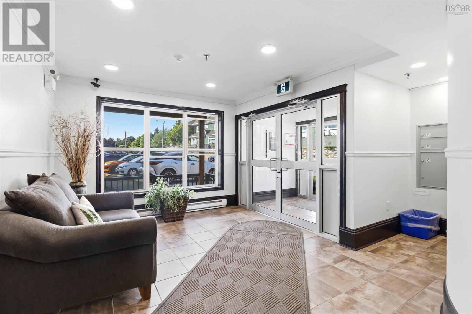 #107 75 Collins Grove - 22
