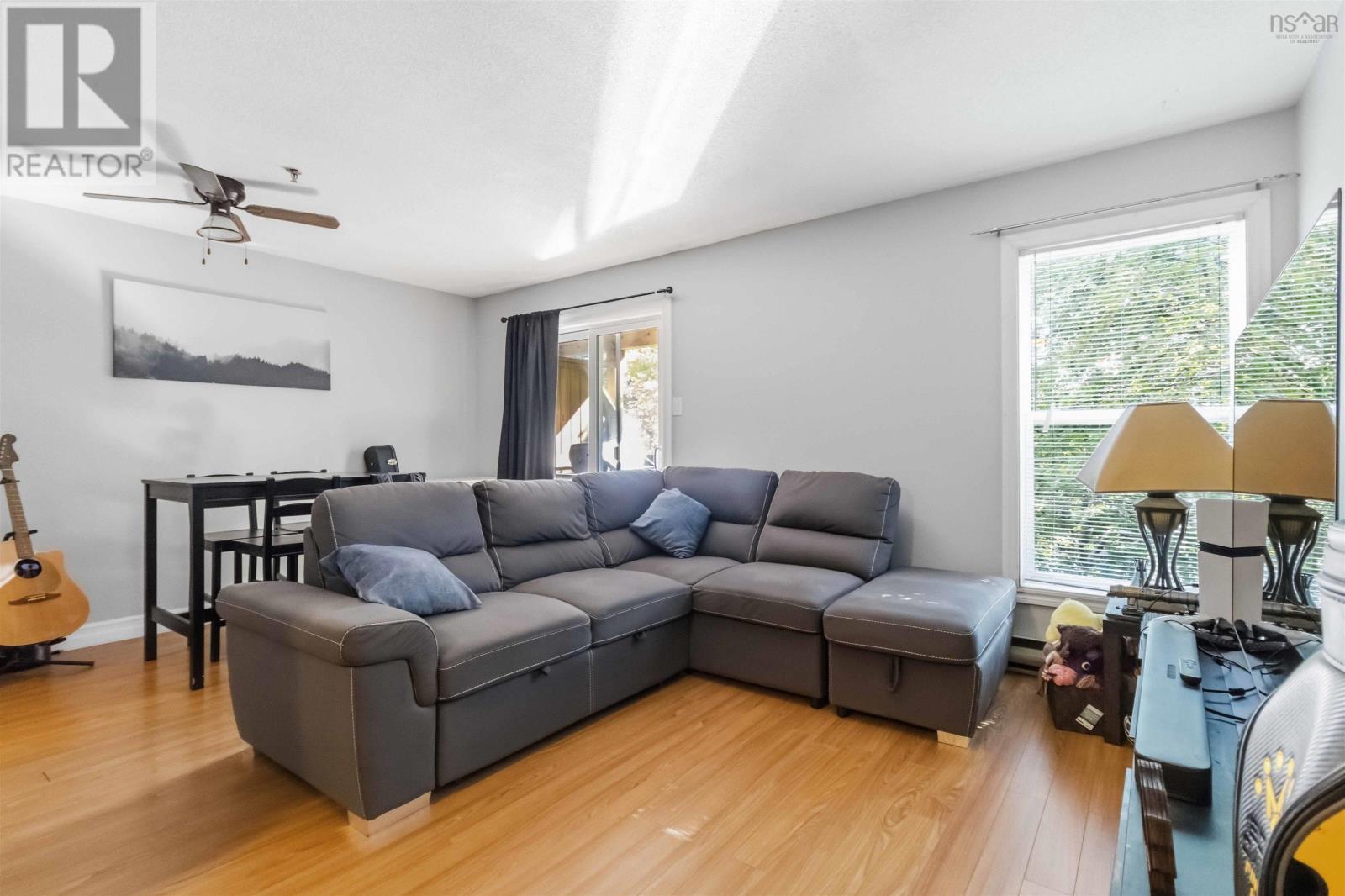 #107 75 Collins Grove - 5