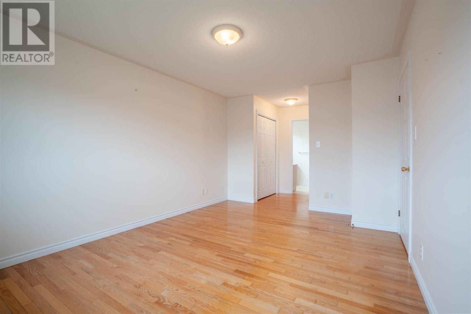 870 Lake ST - 20