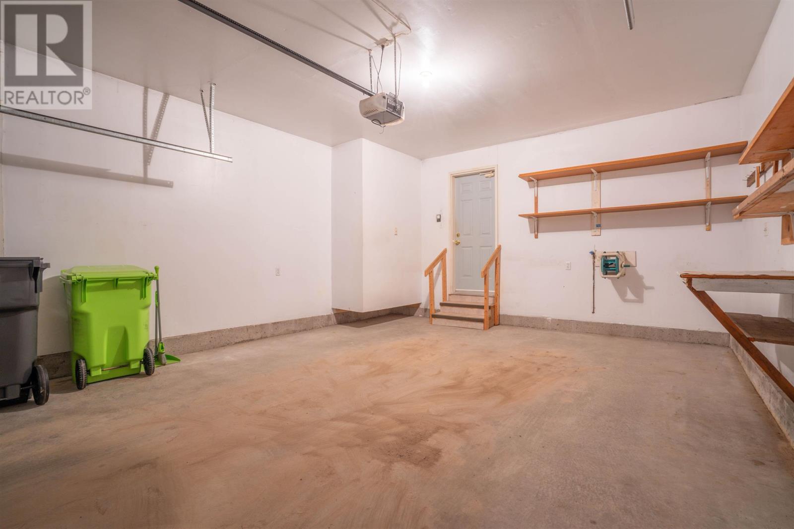 870 Lake ST - 31