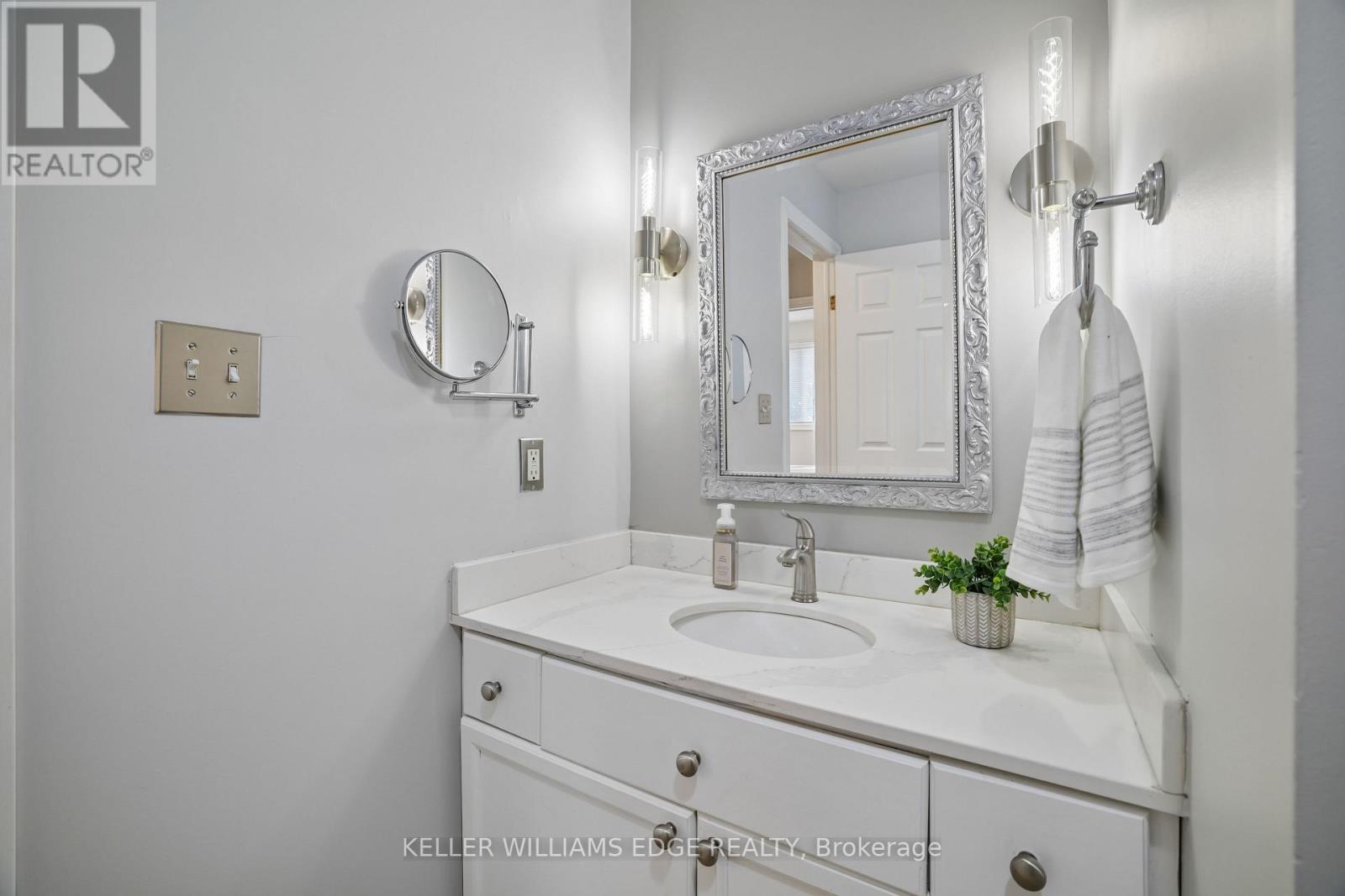 #35 39 PINEWOODS DRIVE - 21