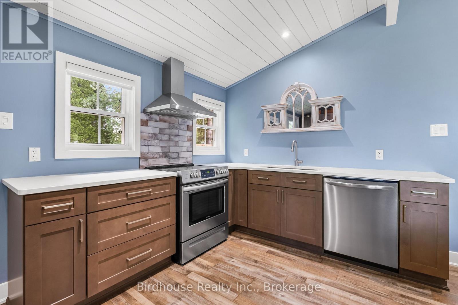 29 GOODMAN ROAD - 12