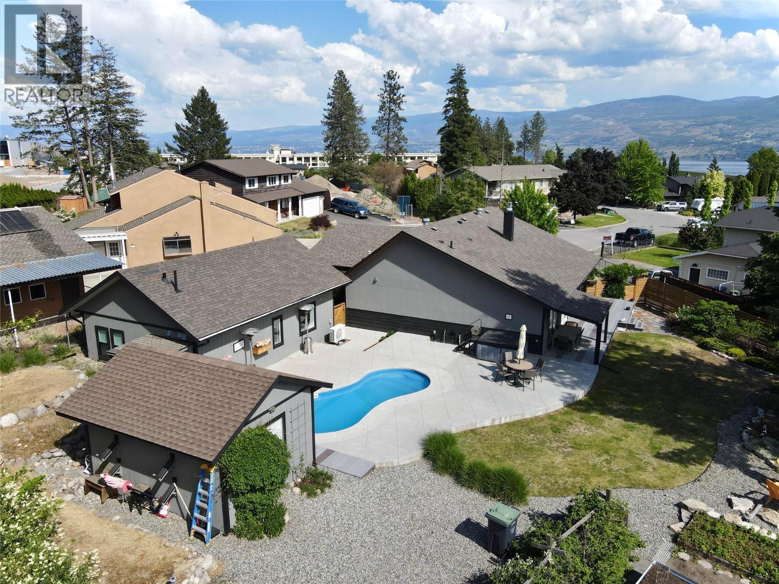 2575 Pineridge Place - 29