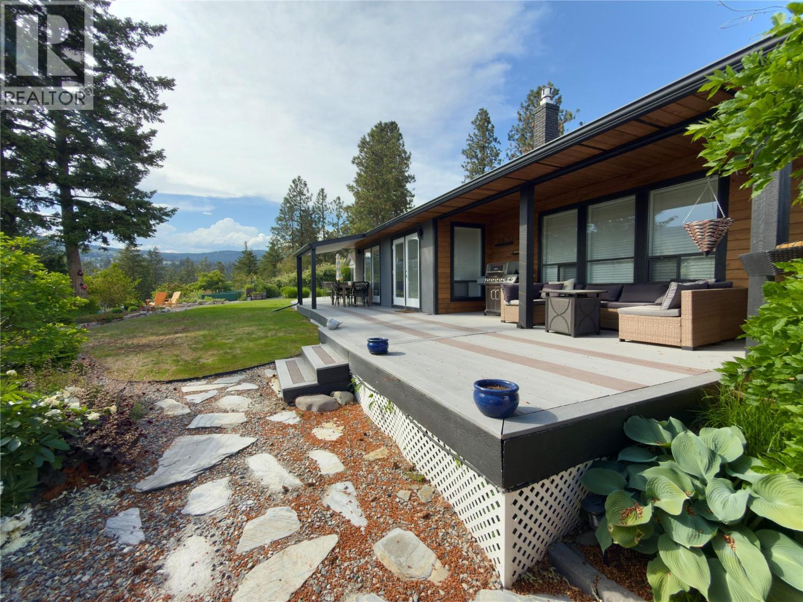 2575 Pineridge Place - 33