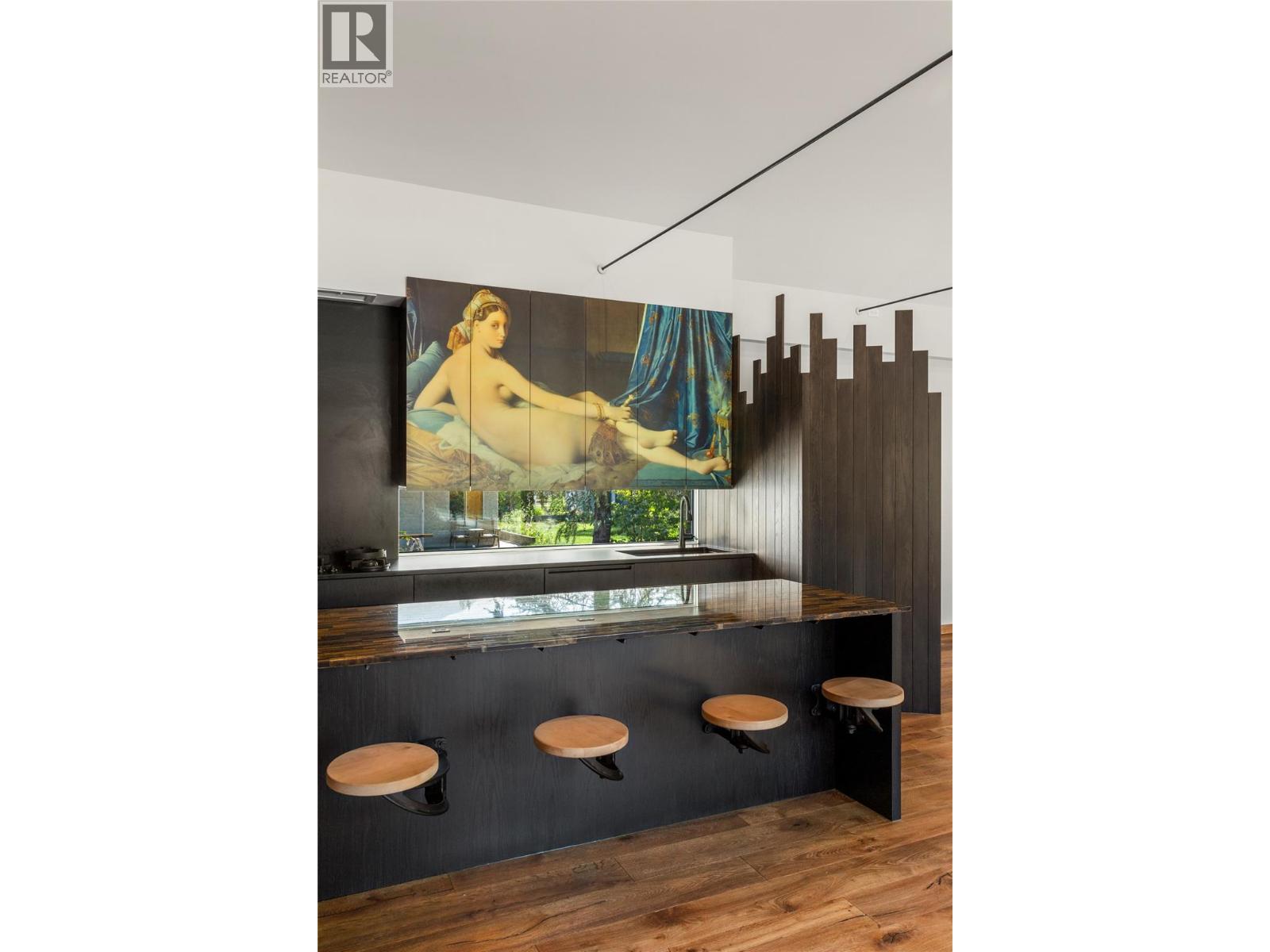 422 Ninth Street E - 26