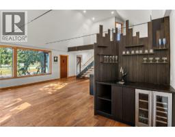 422 Ninth Street E, Revelstoke, BC V0E2S0 Photo 17
