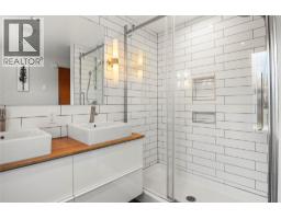 422 Ninth Street E, Revelstoke, BC V0E2S0 Photo 35