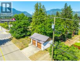 422 Ninth Street E, Revelstoke, BC V0E2S0 Photo 42
