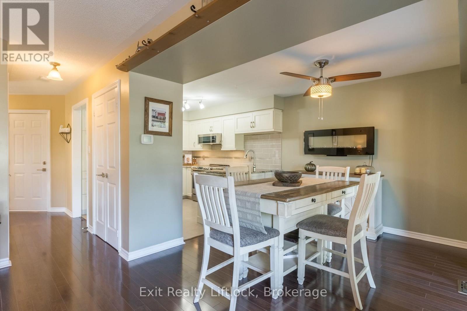 8 WILKINS CRESCENT - 17