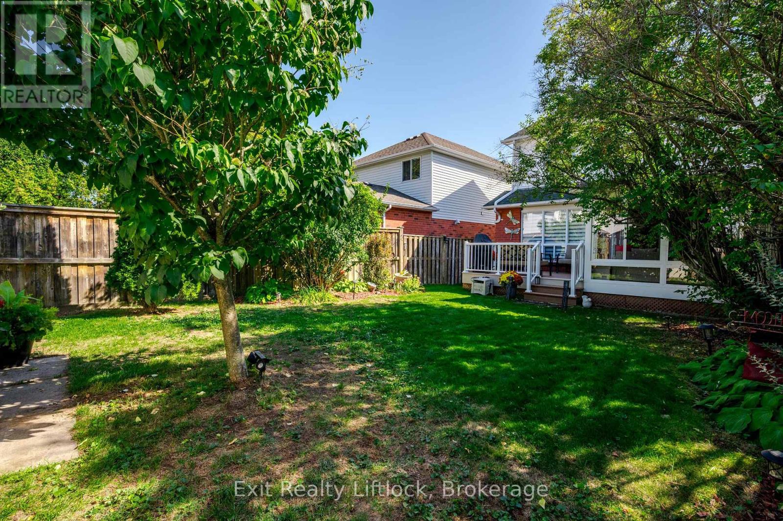 8 WILKINS CRESCENT - 46