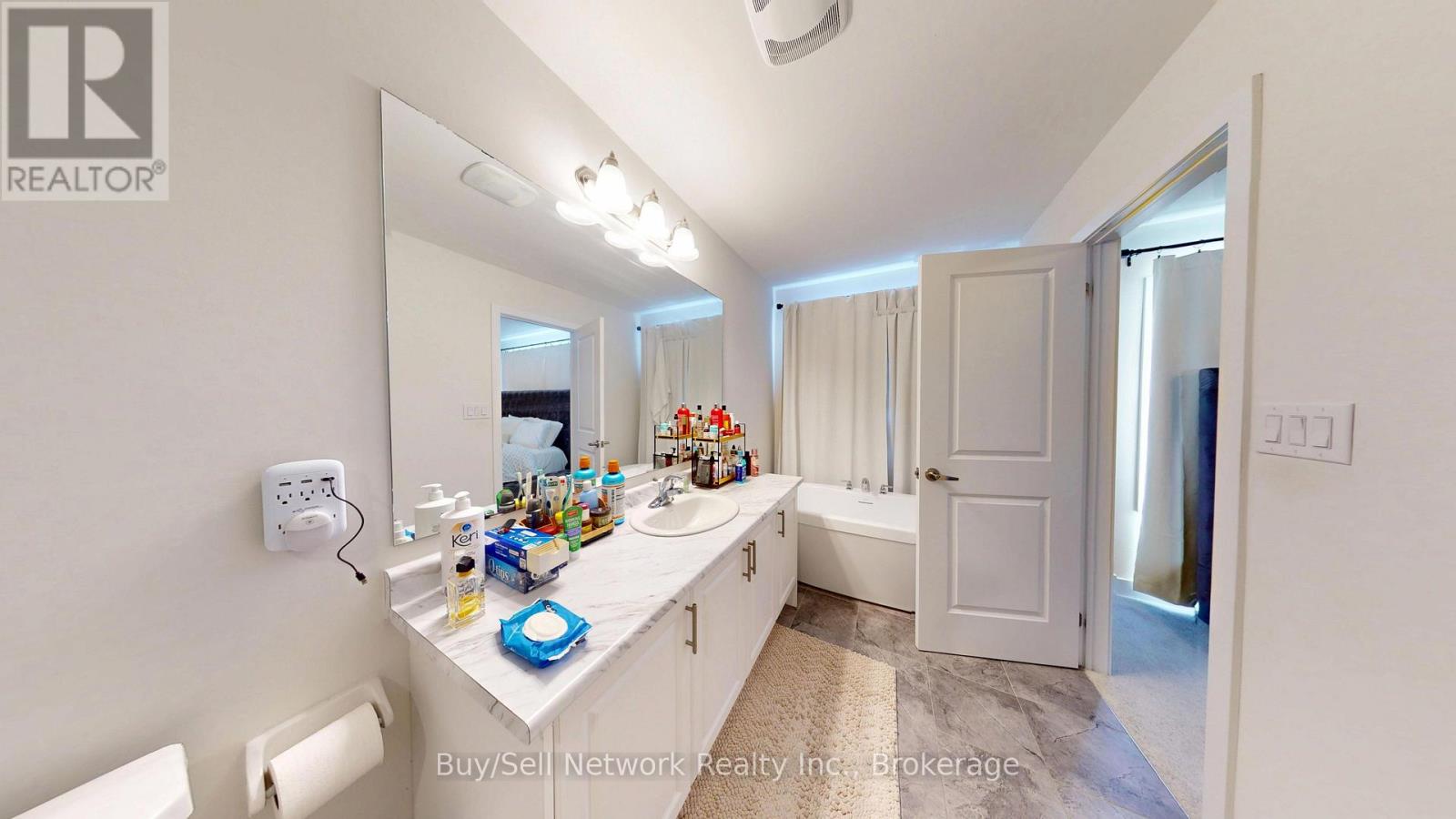 649 POLLOCK GROVE - 23