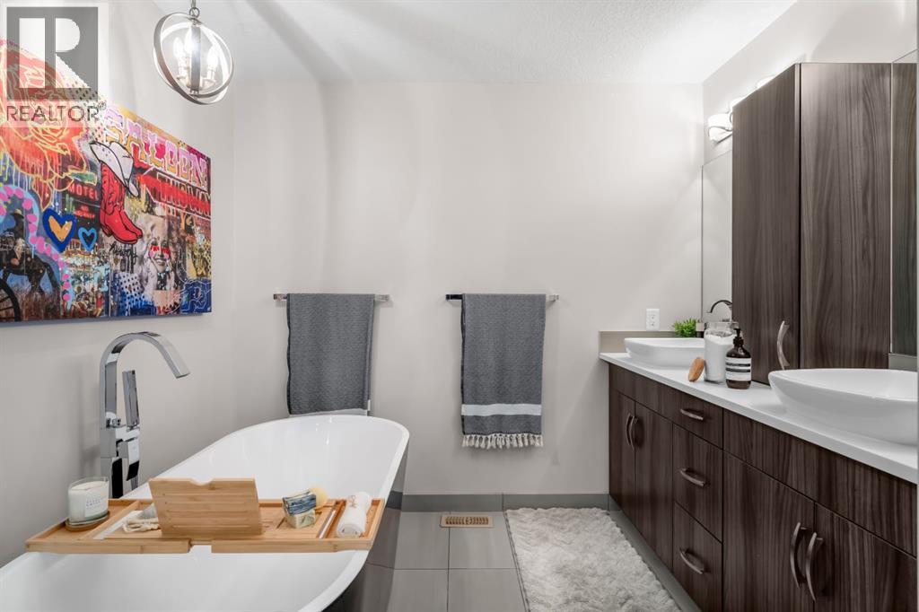 2741 16A Street SE - 23