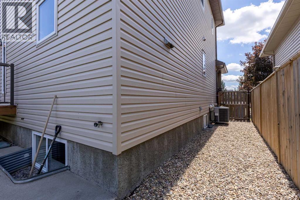 261 Couleesprings Terrace S - 32