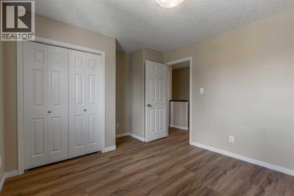 261 Couleesprings Terrace S - 18