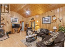 1205 Yandreski Road, Madawaska Valley, ON K0J1B0 Photo 23