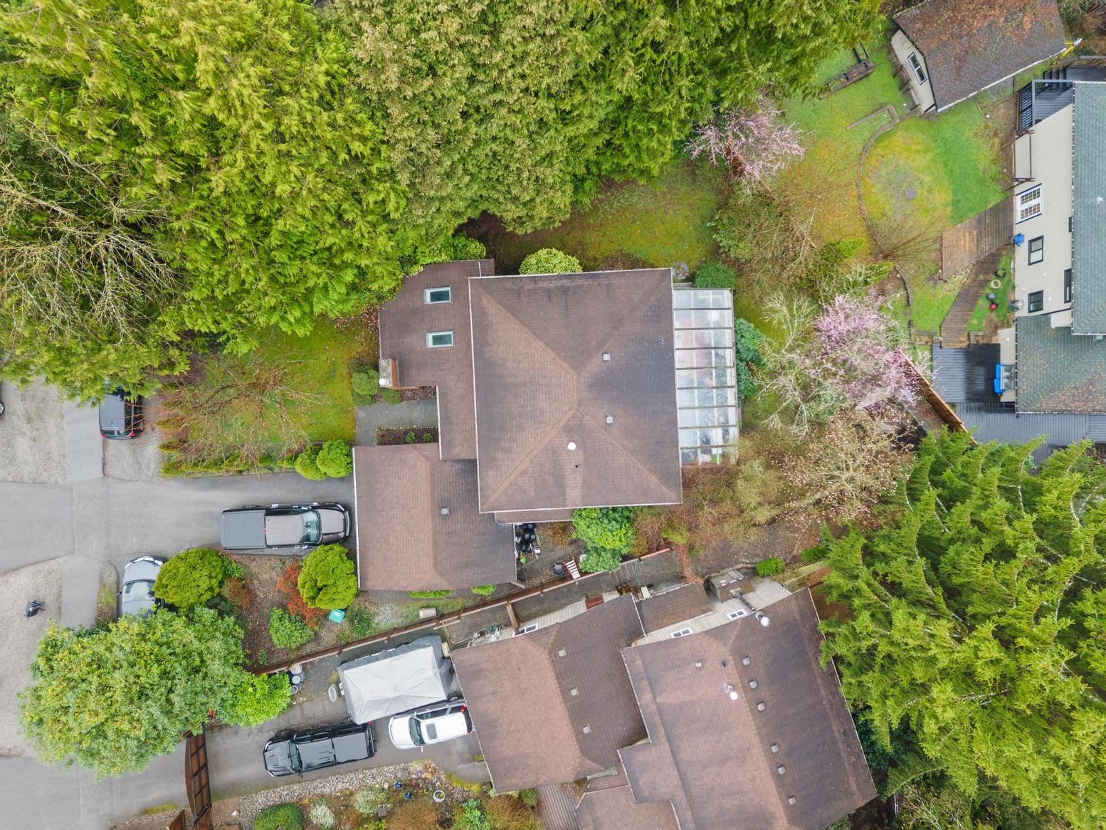 Photo 33