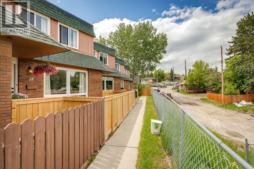 #18 11240 6 Street SW - 30