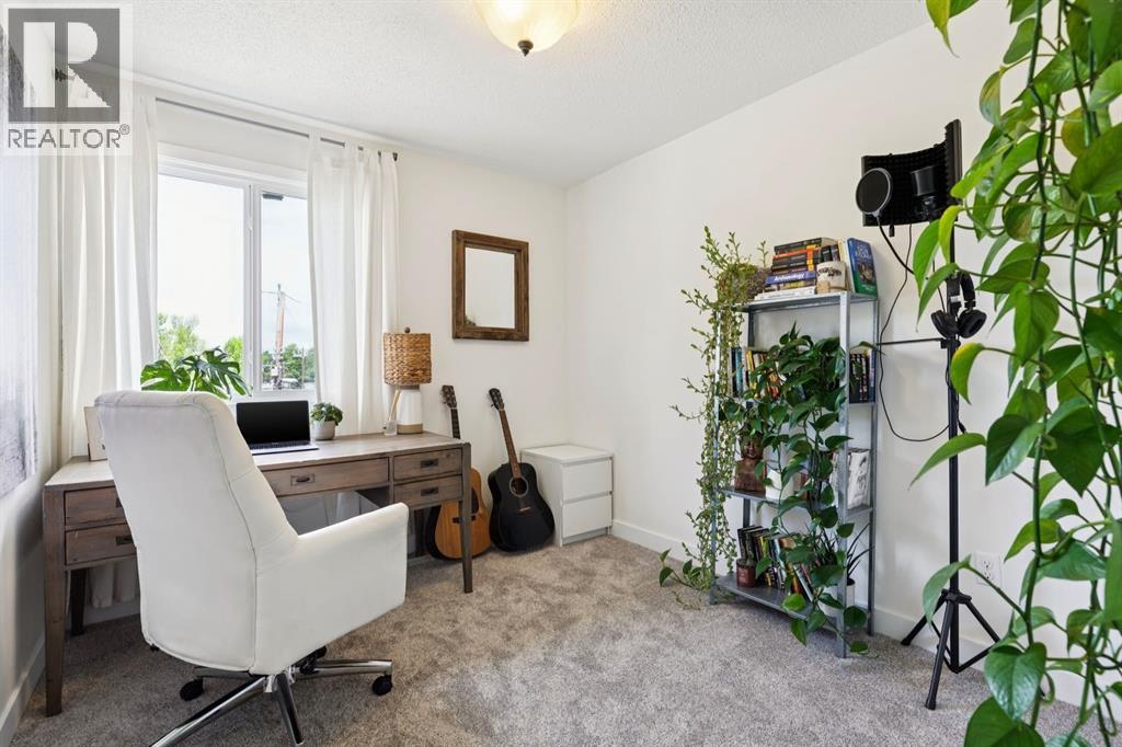 #18 11240 6 Street SW - 22