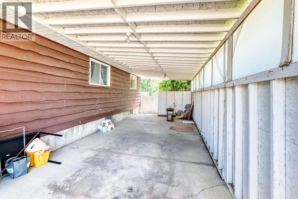 5227 37 Street - 39