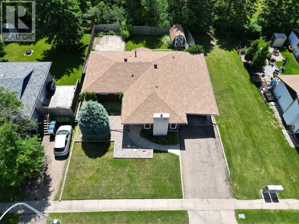 5227 37 Street - 43