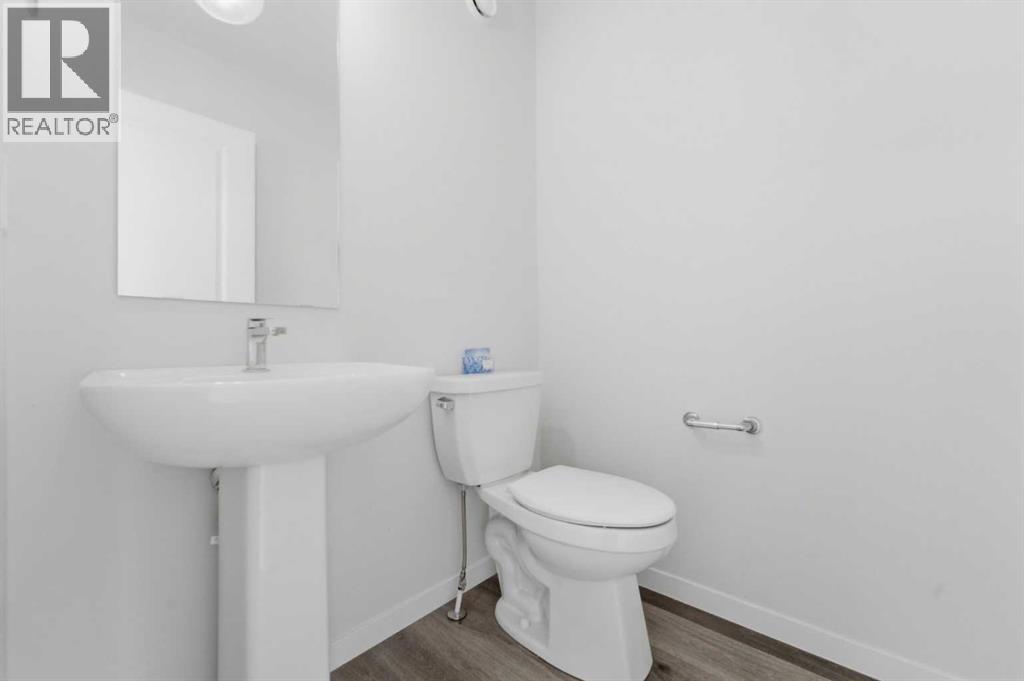 21 Corner Glen Row NE - 10