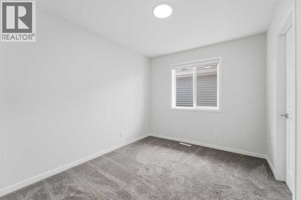 21 Corner Glen Row NE - 28
