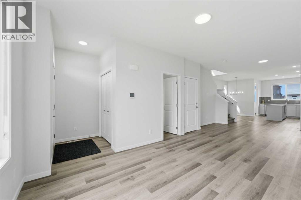 21 Corner Glen Row NE - 7