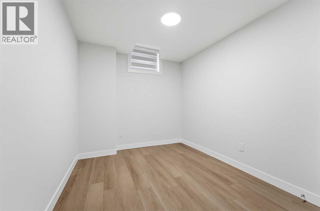 21 Corner Glen Row NE - 42