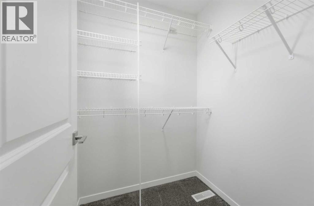 21 Corner Glen Row NE - 21