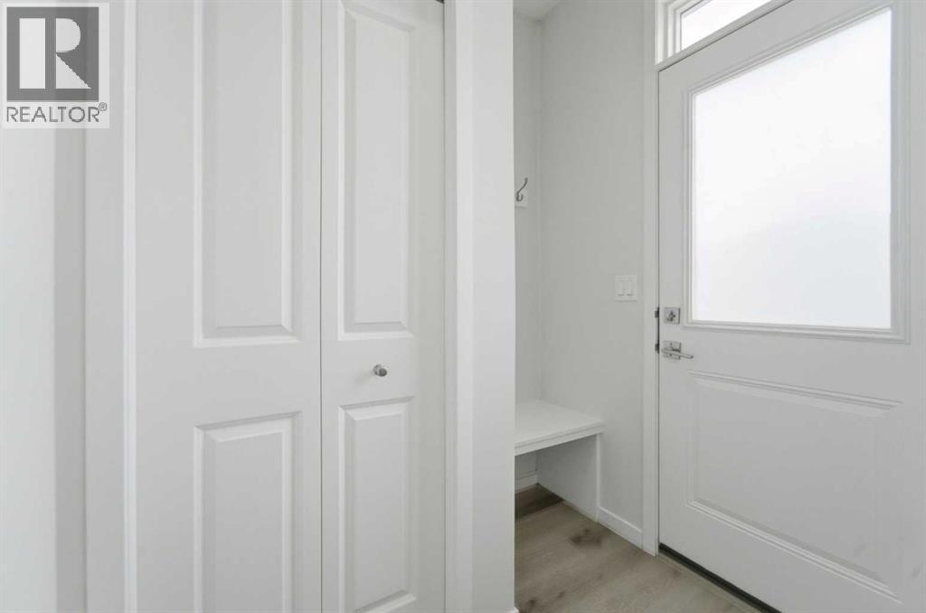 21 Corner Glen Row NE - 15