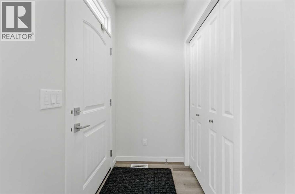 21 Corner Glen Row NE - 4