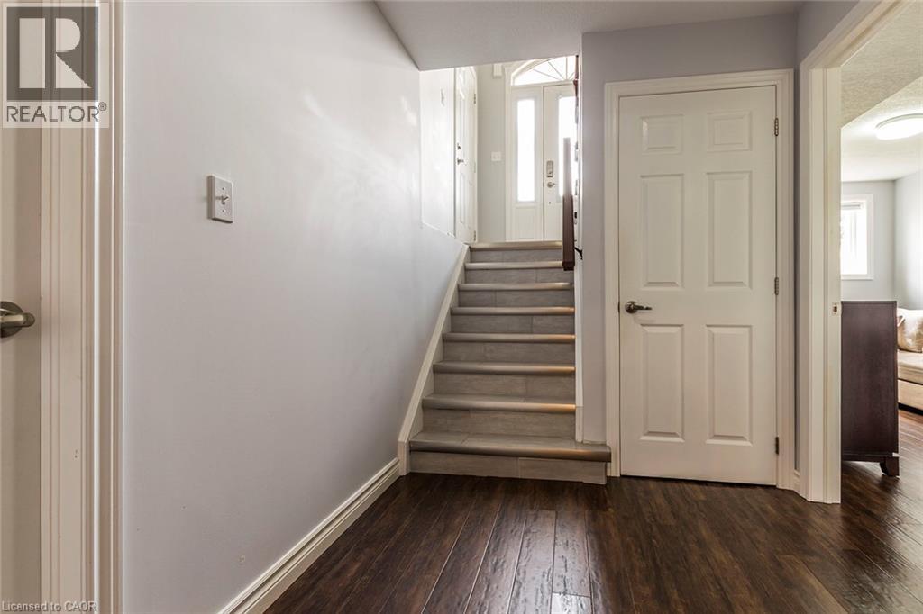 44 LEMON GRASS Street - 24