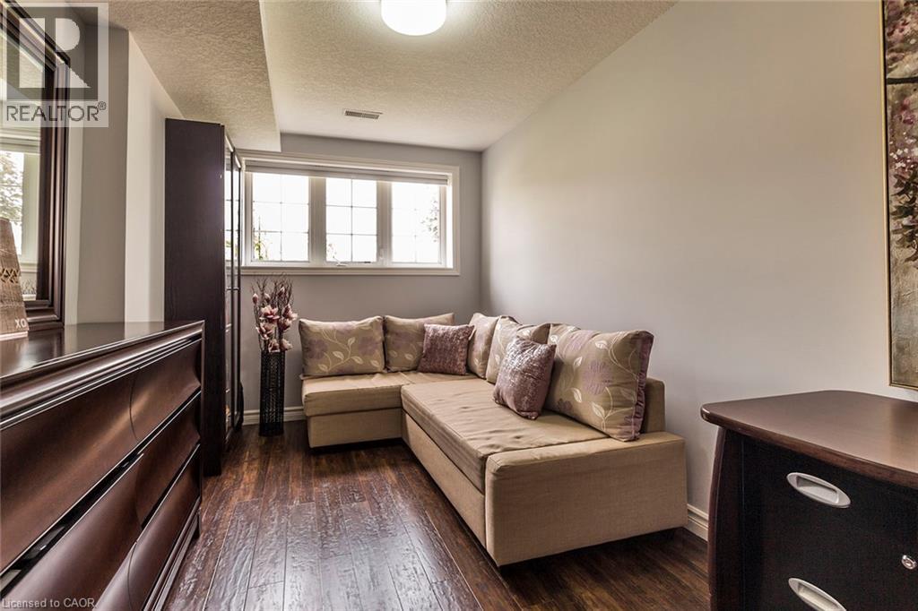 44 LEMON GRASS Street - 25
