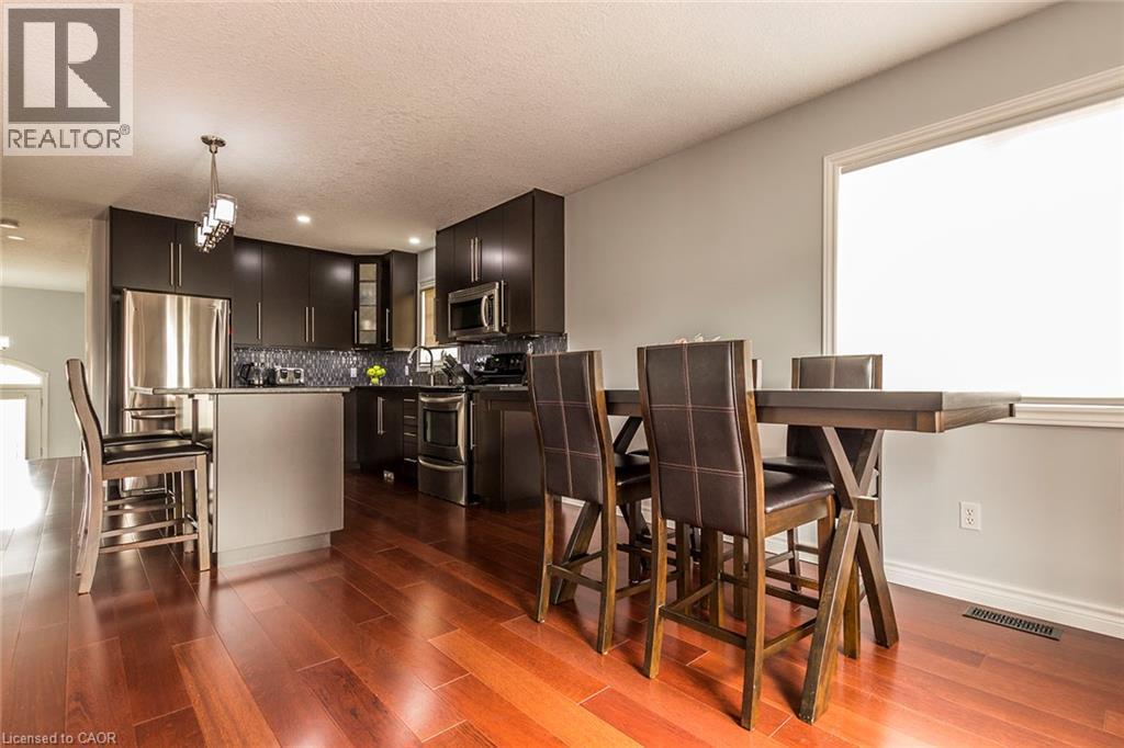 44 LEMON GRASS Street - 11