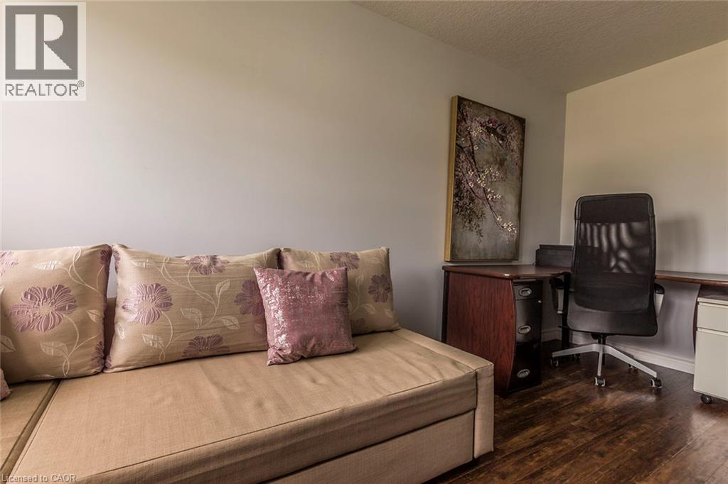 44 LEMON GRASS Street - 26