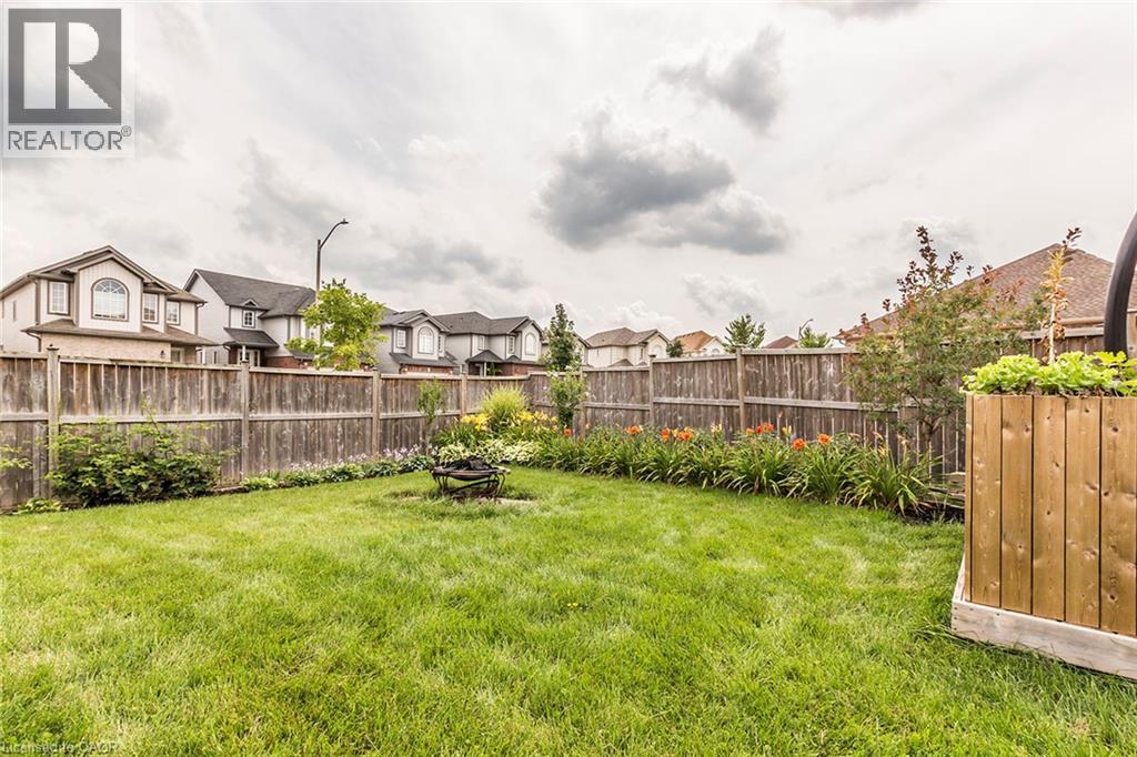 44 LEMON GRASS Street - 39