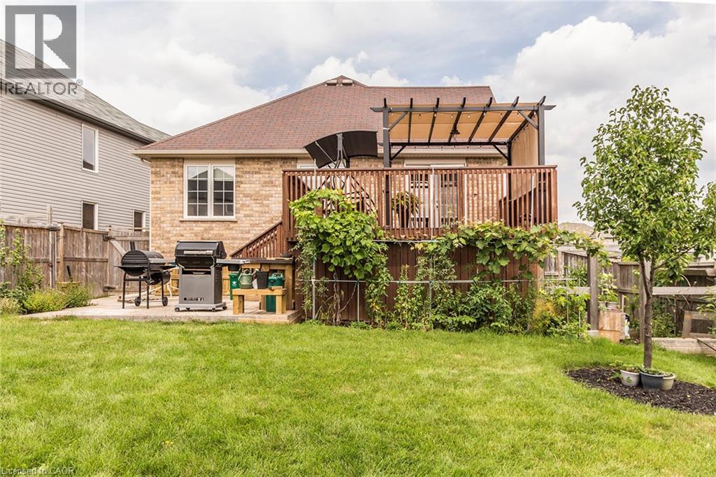 44 LEMON GRASS Street - 40