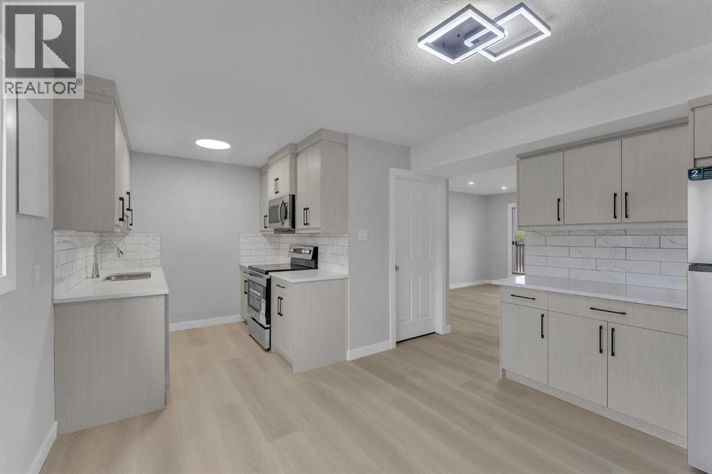#14 8112 36 Avenue NW - 12