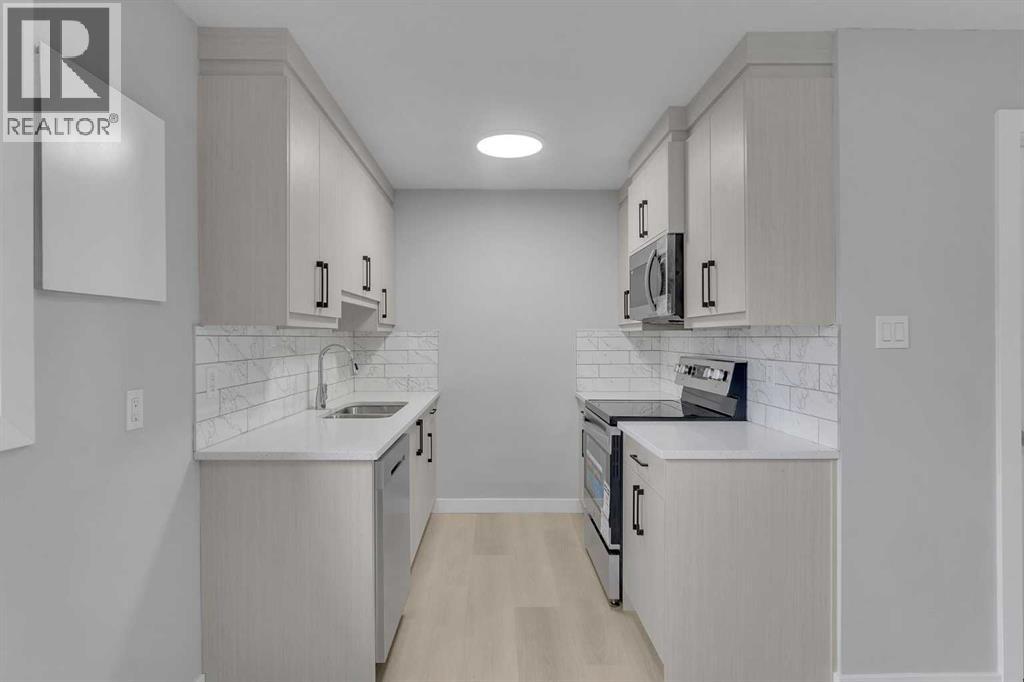 #14 8112 36 Avenue NW - 13